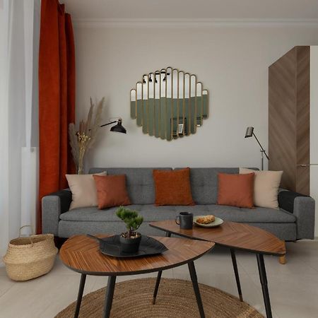 Lakeview Apartment Kapelanów Armii Krajowej by Renters Varsóvia Exterior foto